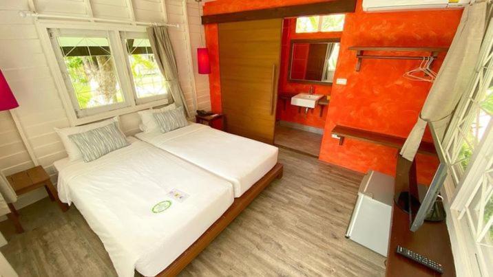 Baan Supparod Hotel Koh Samet Exterior photo